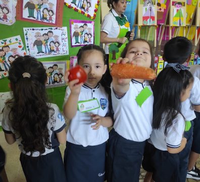 NOS DIVERTIMOS APRENDIENDO (12)