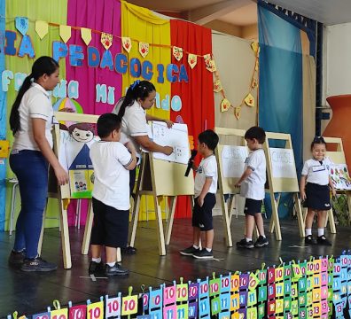 NOS DIVERTIMOS APRENDIENDO (13)